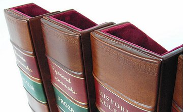 Skórzany segregator pudło