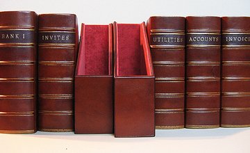 Skórzane pudło segregator personalizowany